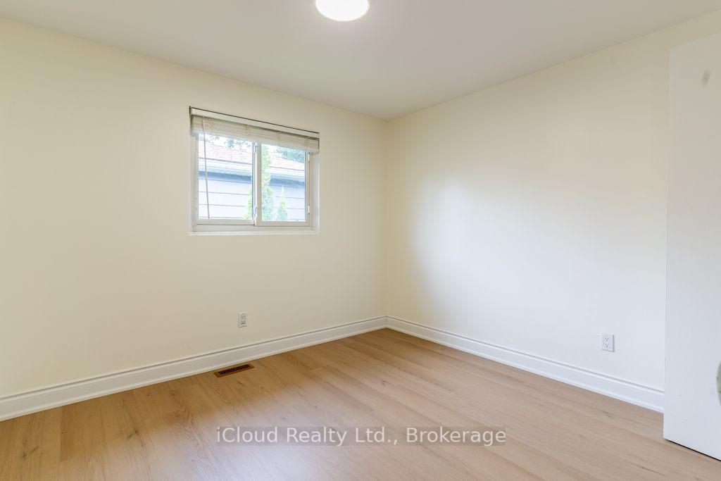 Photo 18 of 229 Cook Street, Barrie, Grove East — HOMEH