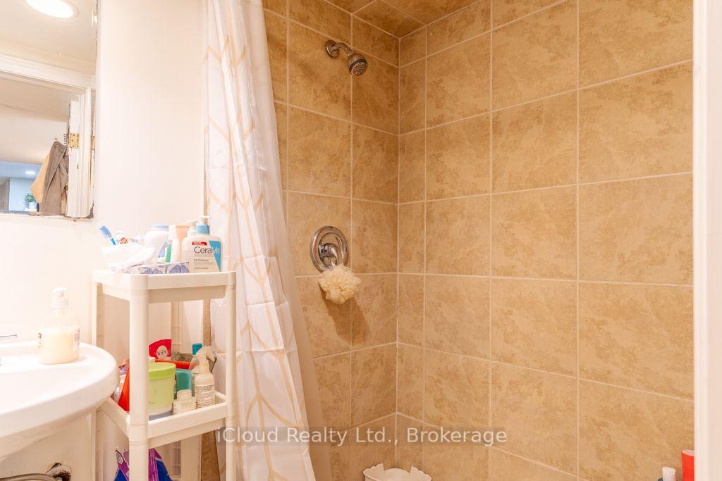 Photo 27 of 229 Cook Street, Barrie, Grove East — HOMEH