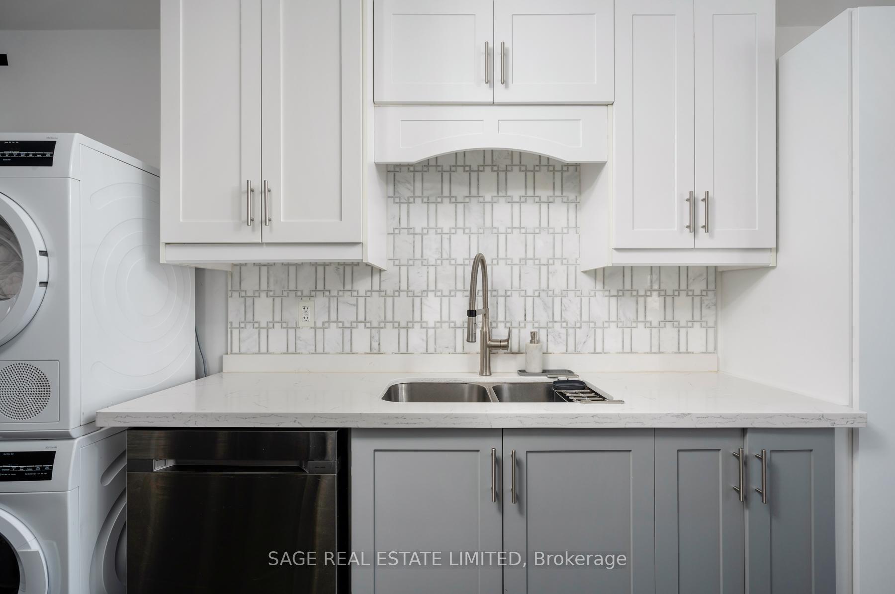 Photo 11 of 28 Macklem Avenue, Toronto, Little Portugal — HOMEH