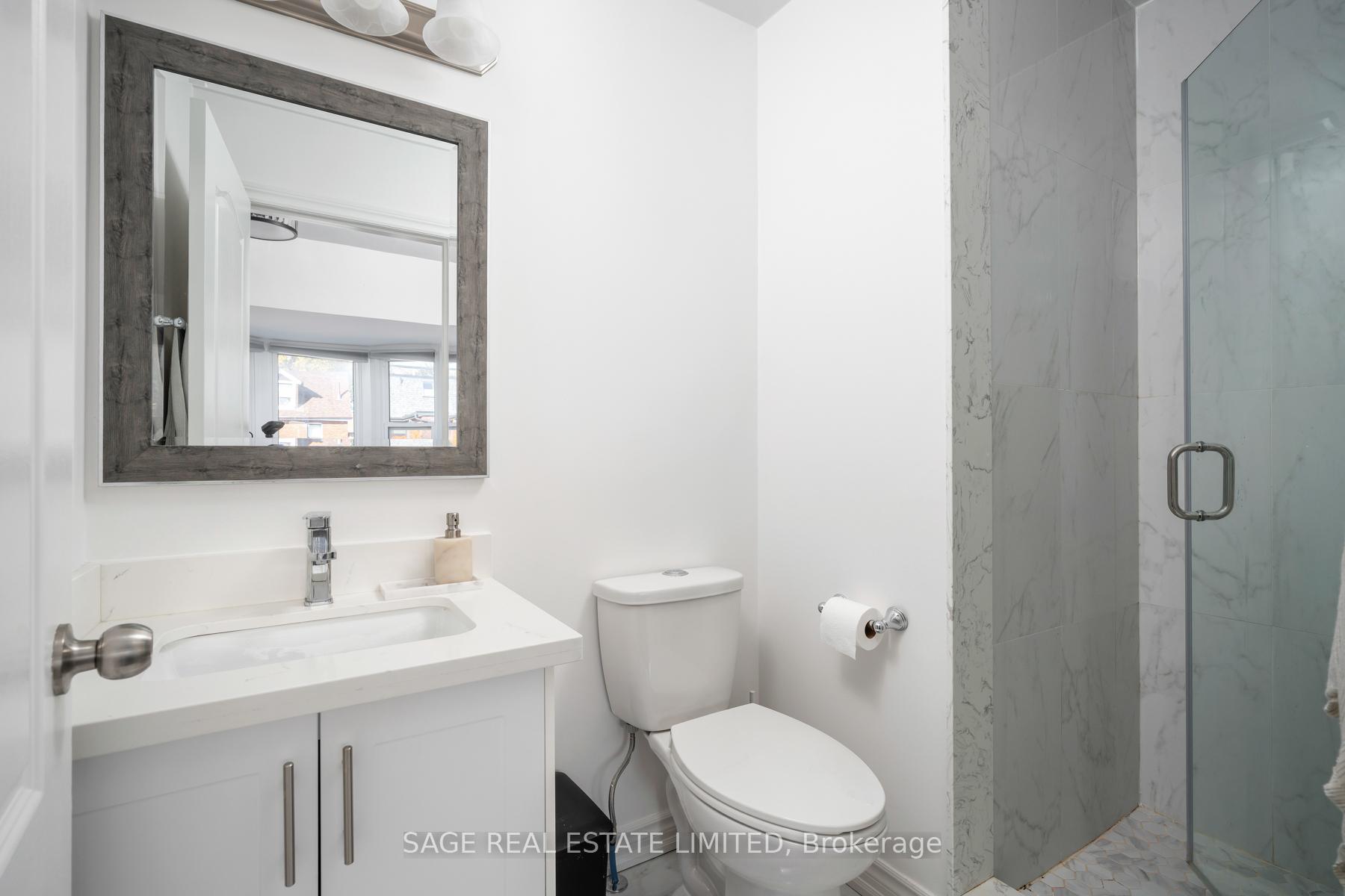 Photo 18 of 28 Macklem Avenue, Toronto, Little Portugal — HOMEH