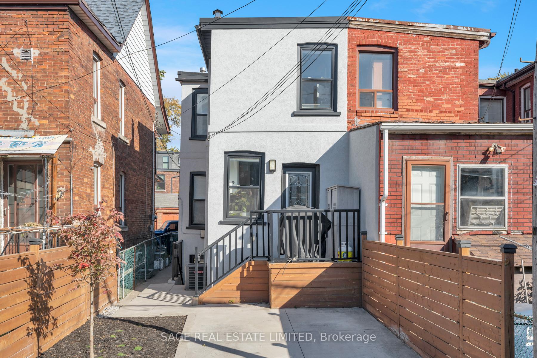 Photo 26 of 28 Macklem Avenue, Toronto, Little Portugal — HOMEH