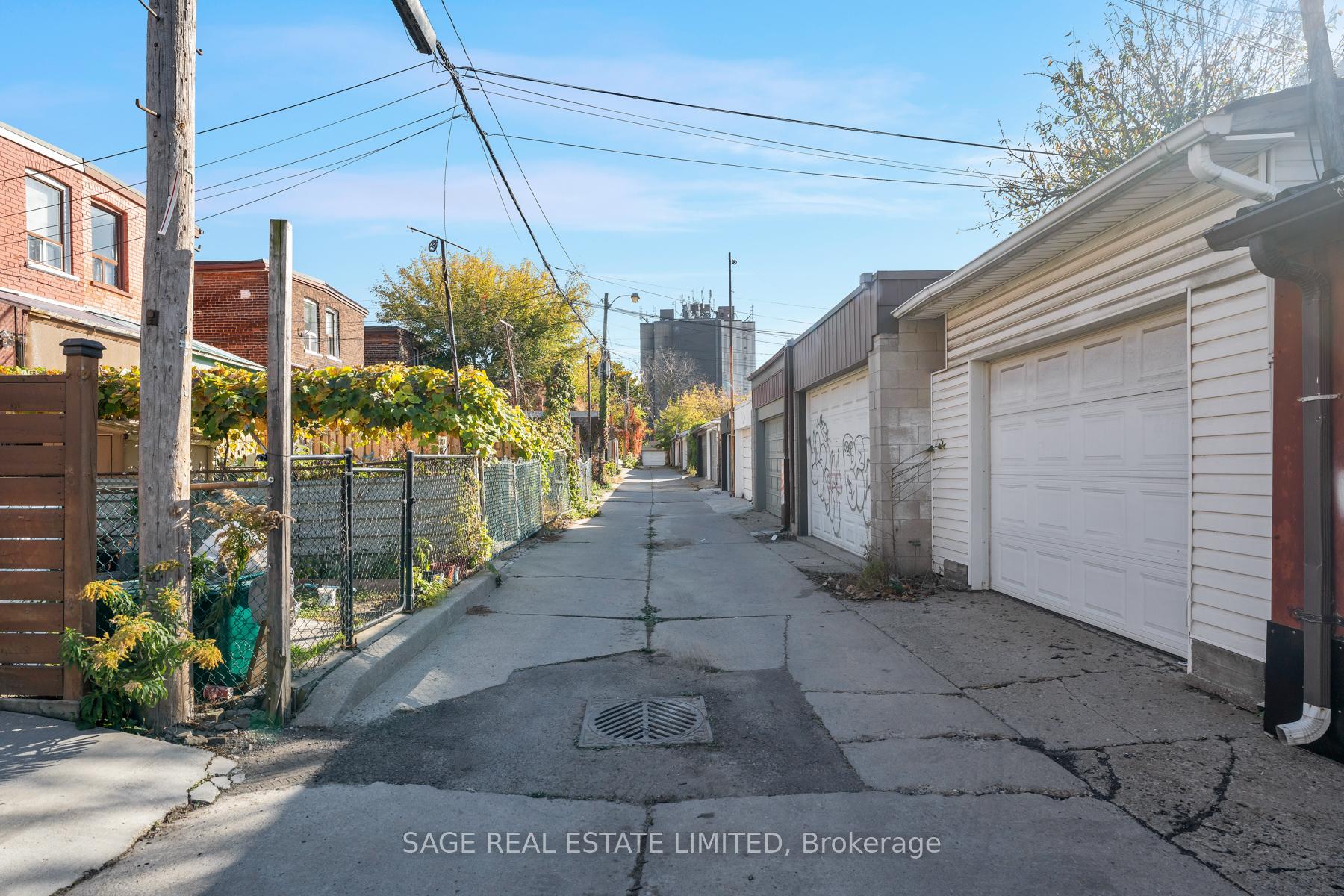 Photo 28 of 28 Macklem Avenue, Toronto, Little Portugal — HOMEH