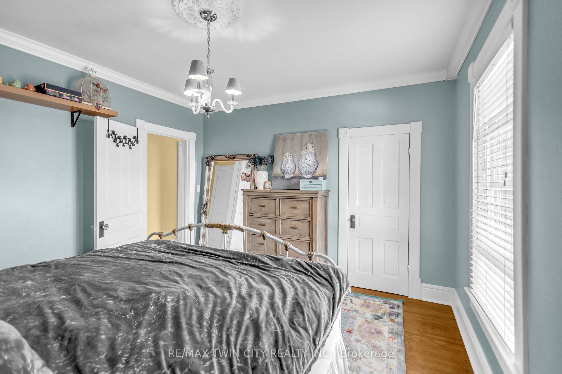Photo 21 of 17 Alexander Avenue, Brant, Paris — HOMEH