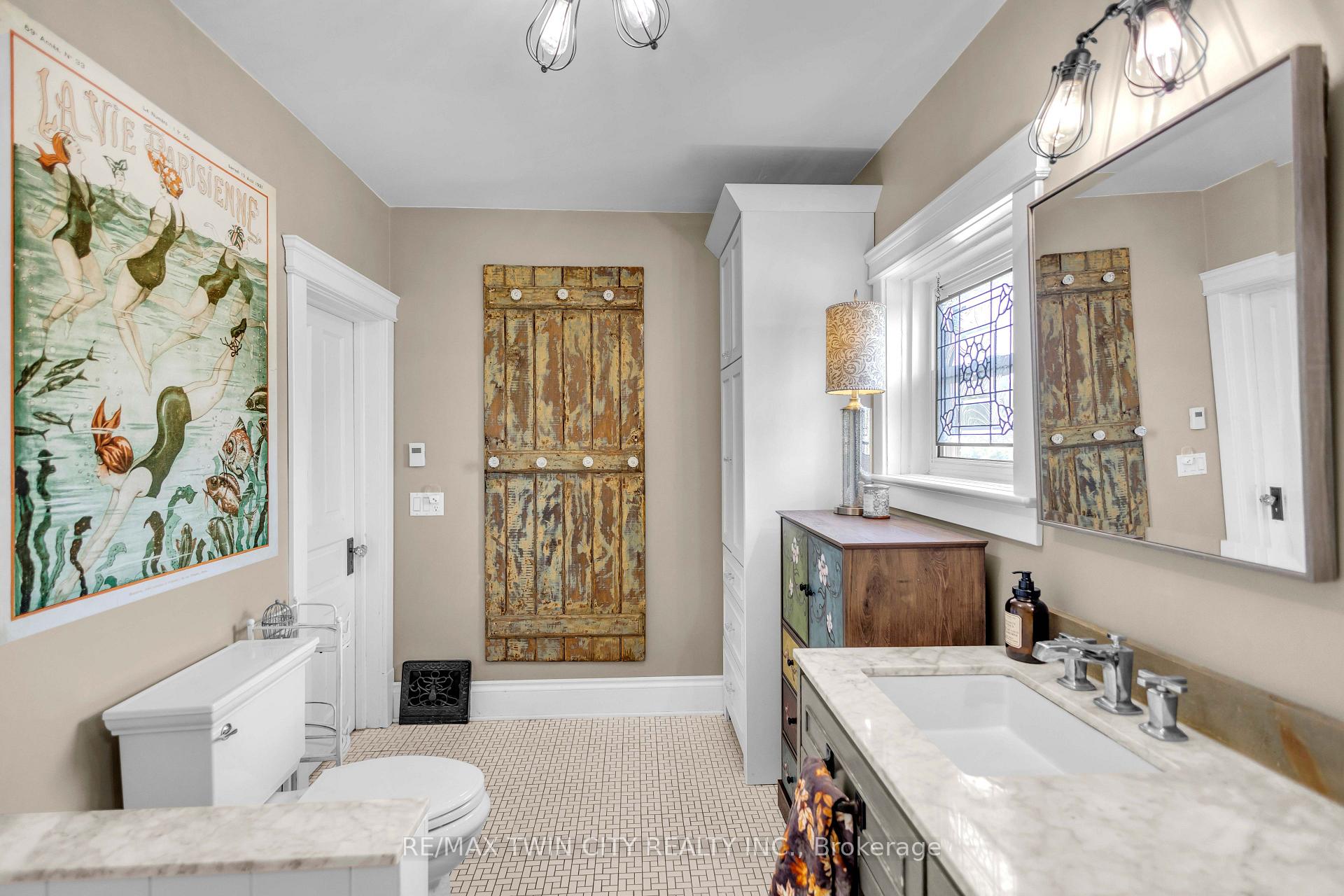 Photo 27 of 17 Alexander Avenue, Brant, Paris — HOMEH
