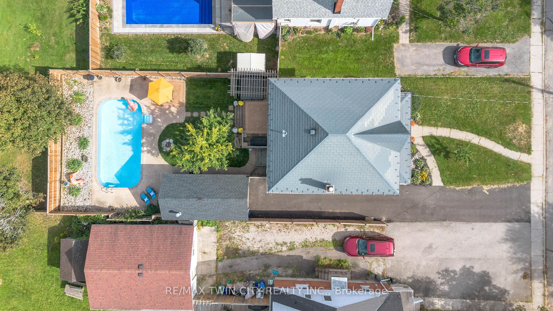 Photo 42 of 17 Alexander Avenue, Brant, Paris — HOMEH