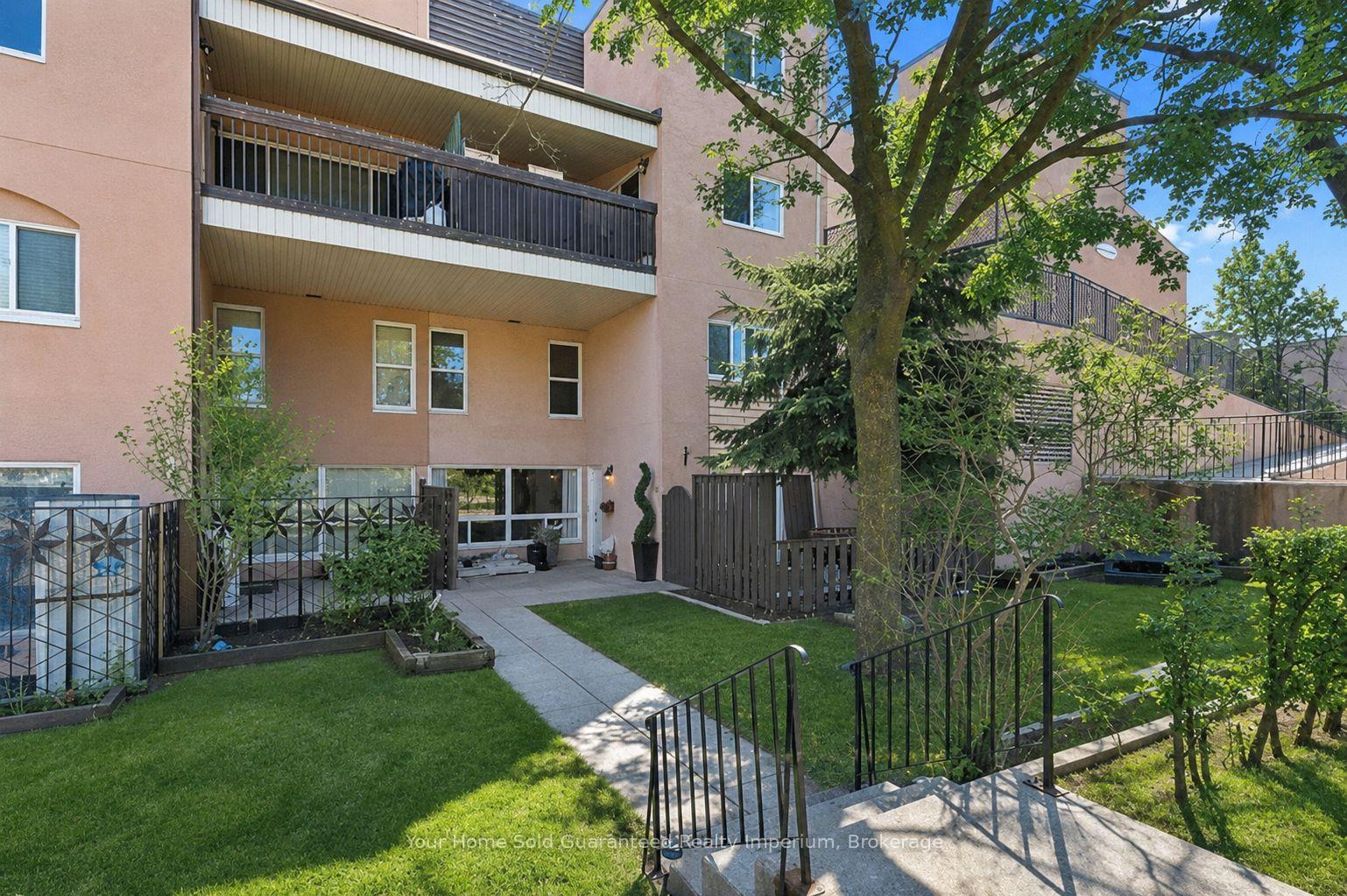 Photo 1 of Unit 272, 3060 Constition Boulevard, Mississauga, Applewood — HOMEH