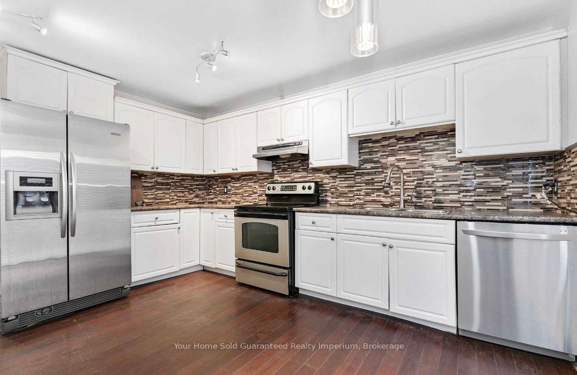Photo 11 of Unit 272, 3060 Constition Boulevard, Mississauga, Applewood — HOMEH