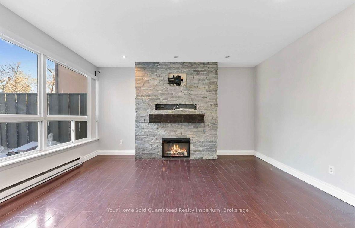 Photo 12 of Unit 272, 3060 Constition Boulevard, Mississauga, Applewood — HOMEH