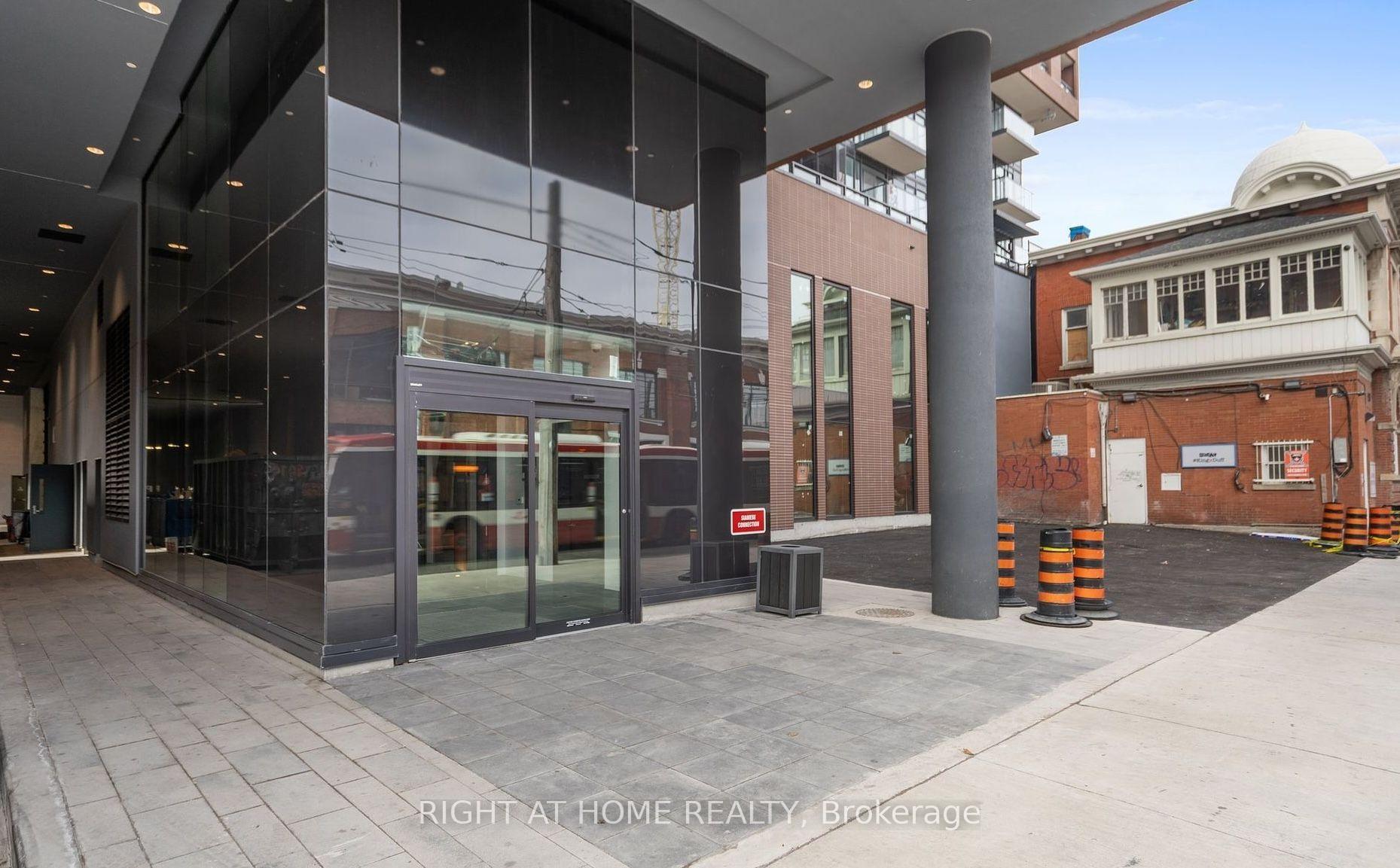 Photo 1 of Unit 613, 270 Dufferin Street, Toronto, South Parkdale — HOMEH