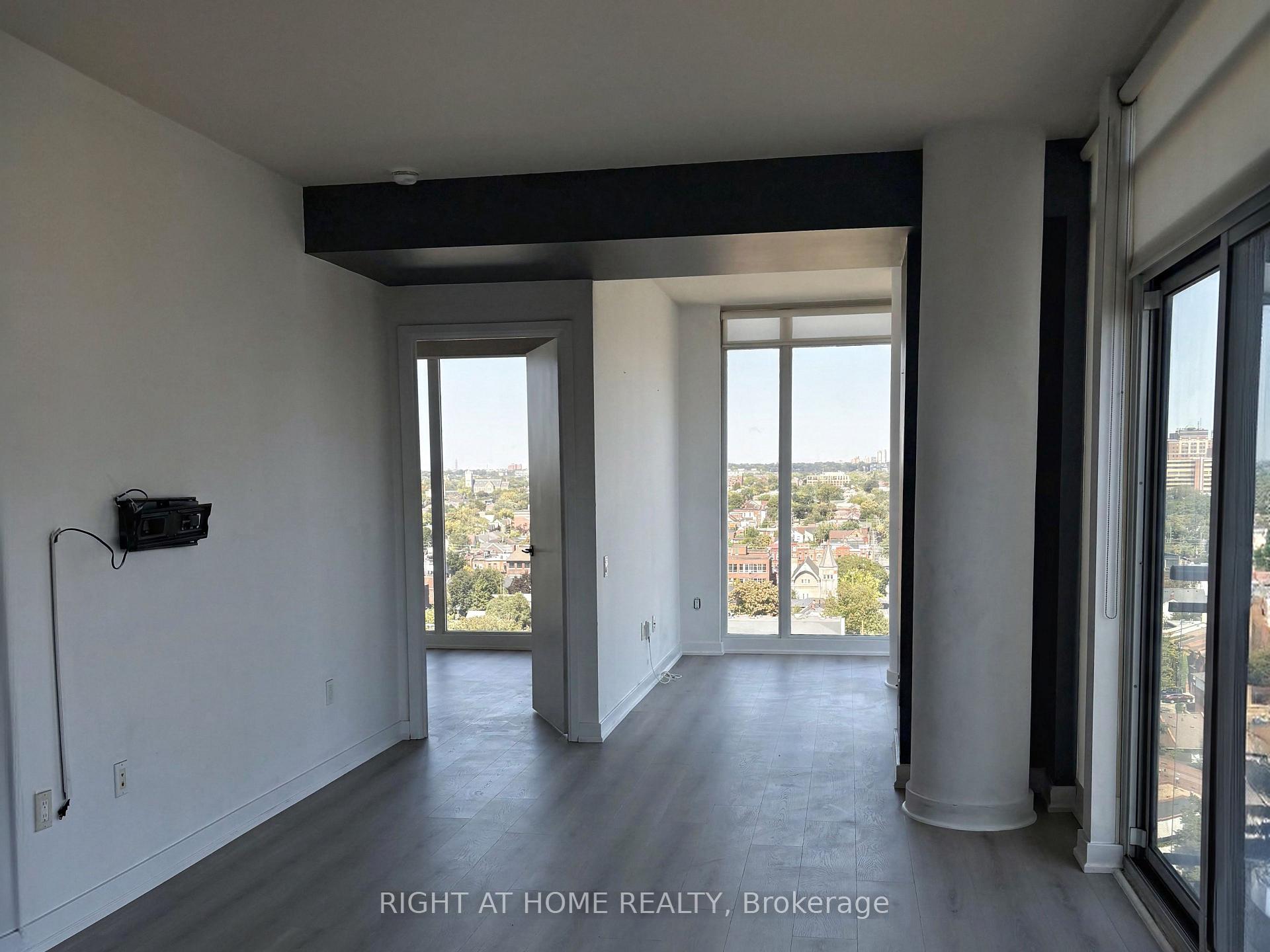 Photo 5 of Unit 1609, 78 Tecumseth Street, Toronto, Niagara — HOMEH