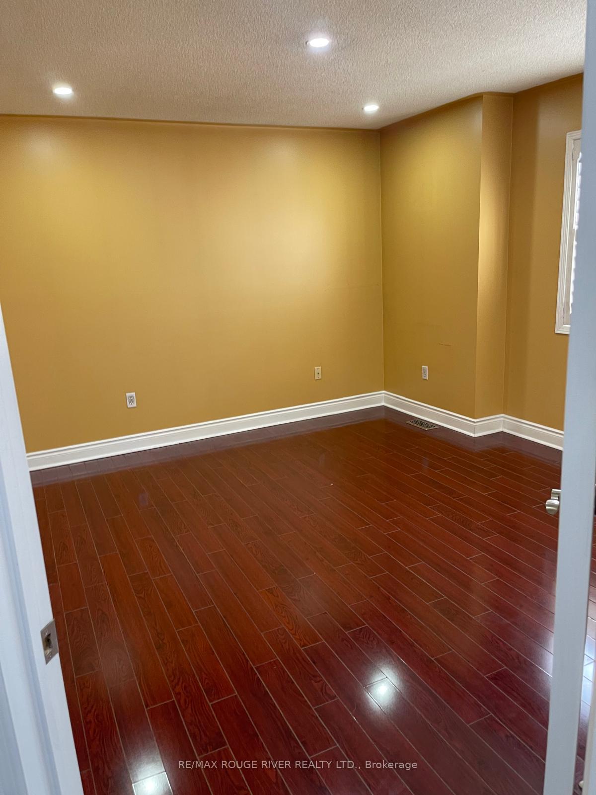 Photo 15 of 1796 Castlemore Avenue, Markham, Greensborough — HOMEH