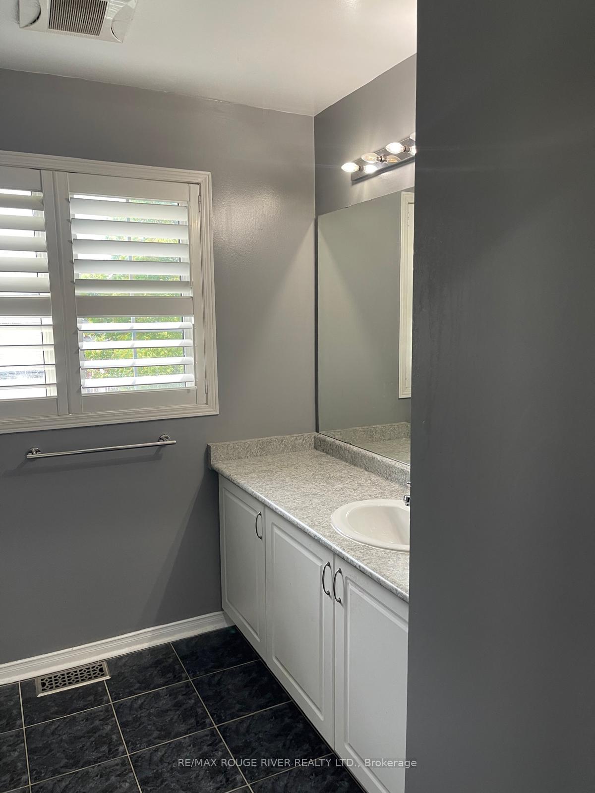 Photo 17 of 1796 Castlemore Avenue, Markham, Greensborough — HOMEH
