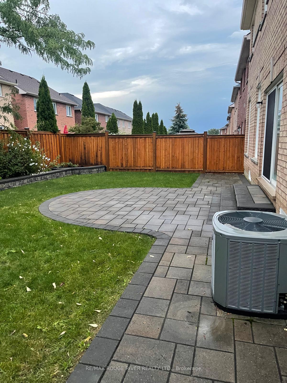 Photo 19 of 1796 Castlemore Avenue, Markham, Greensborough — HOMEH