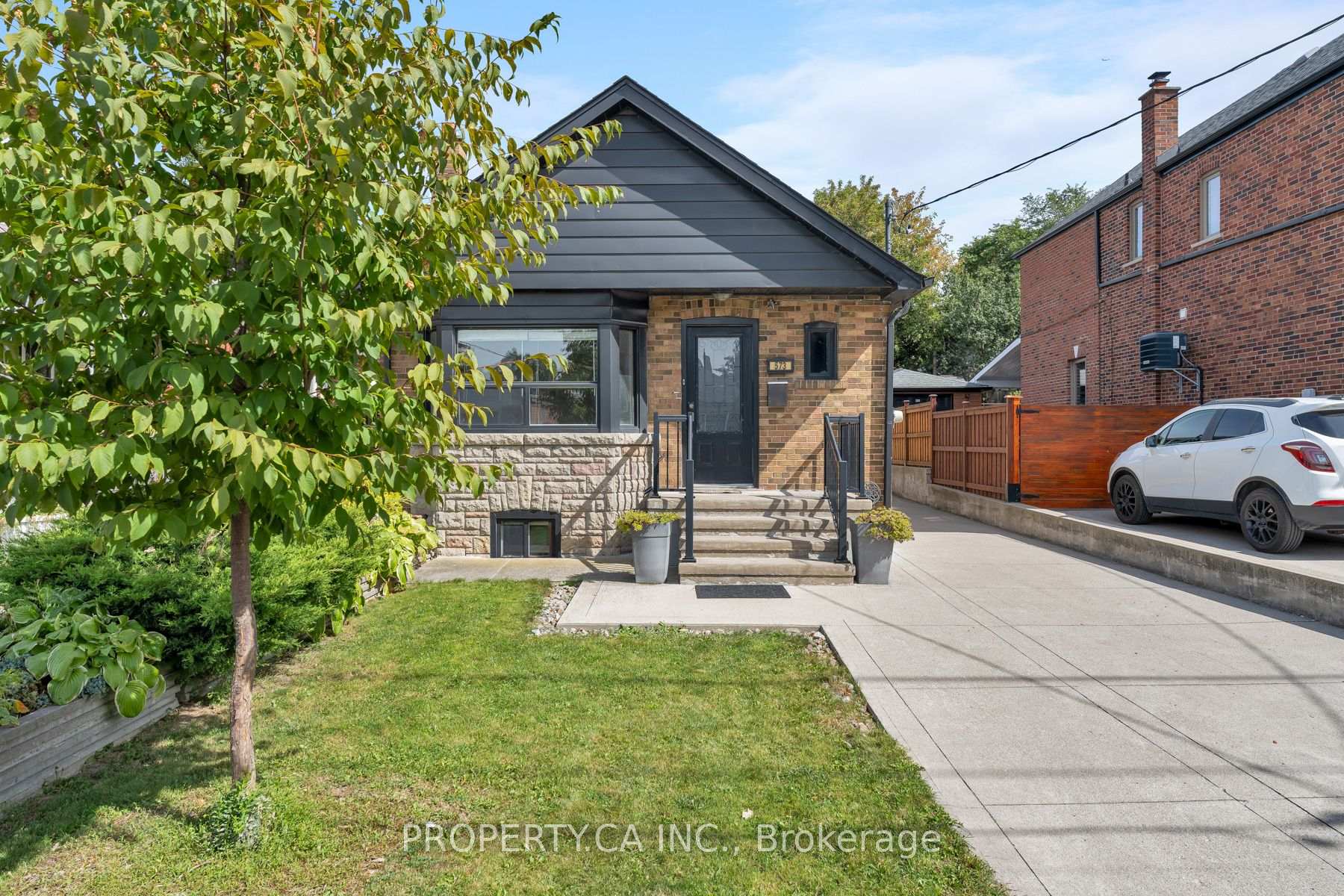 Photo 1 of 573 Northcliffe Boulevard, Toronto, Oakwood Village — HOMEH