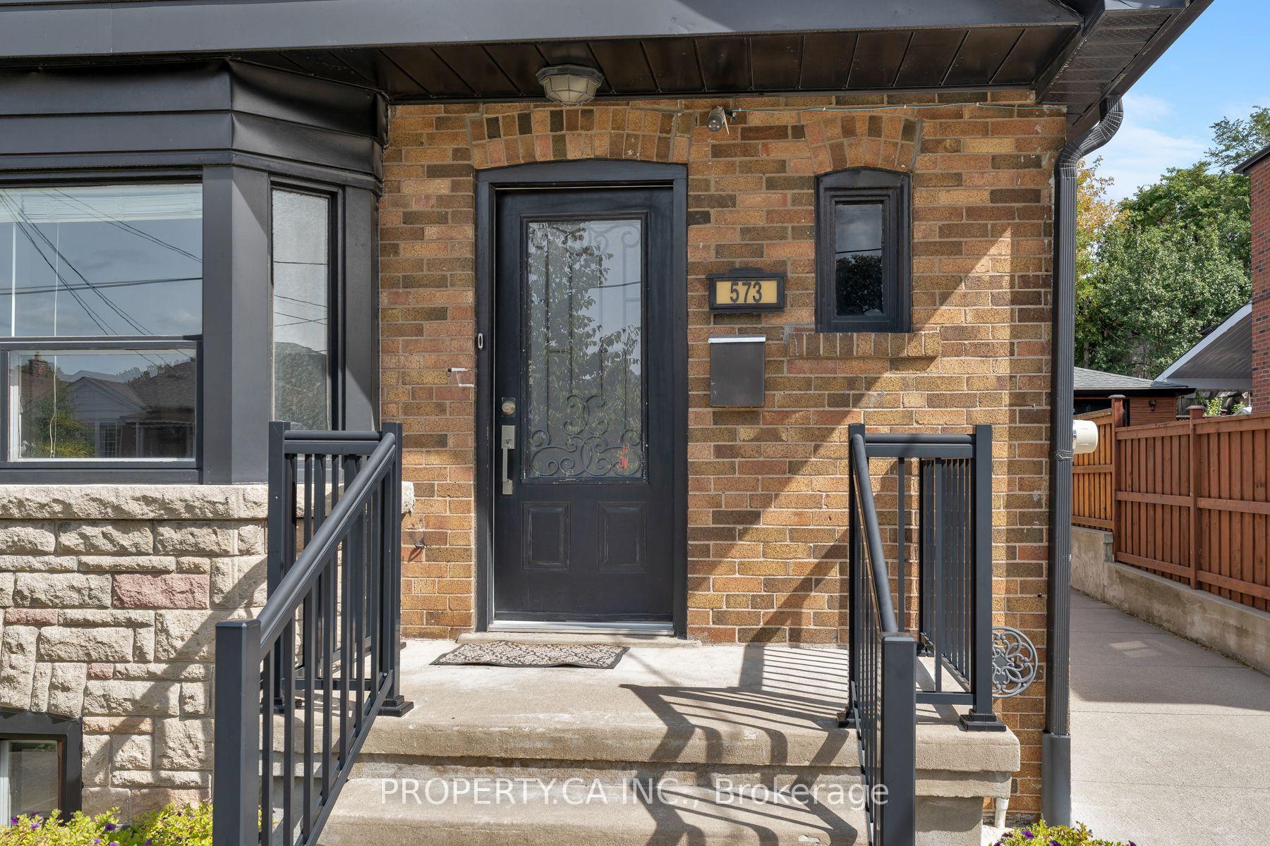 Photo 3 of 573 Northcliffe Boulevard, Toronto, Oakwood Village — HOMEH