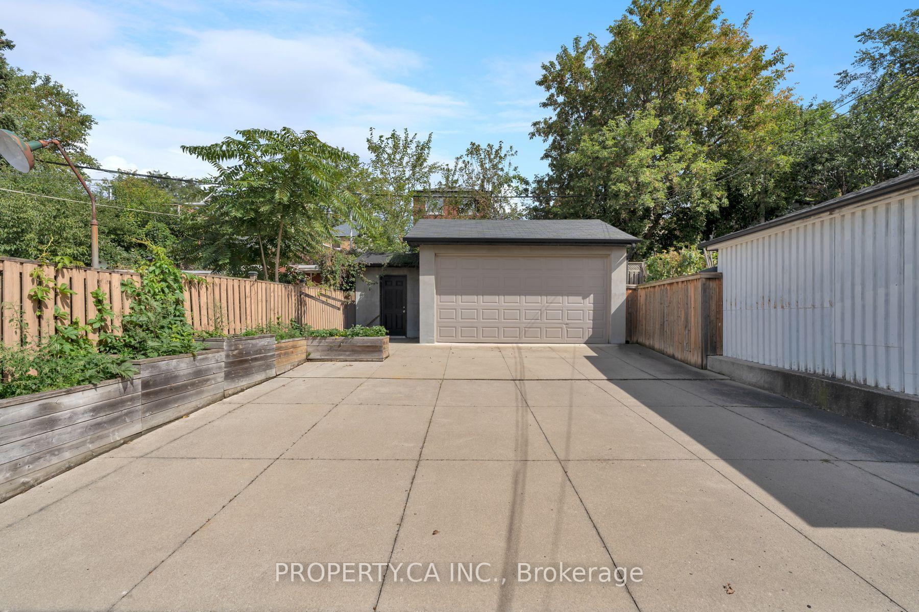 Photo 27 of 573 Northcliffe Boulevard, Toronto, Oakwood Village — HOMEH