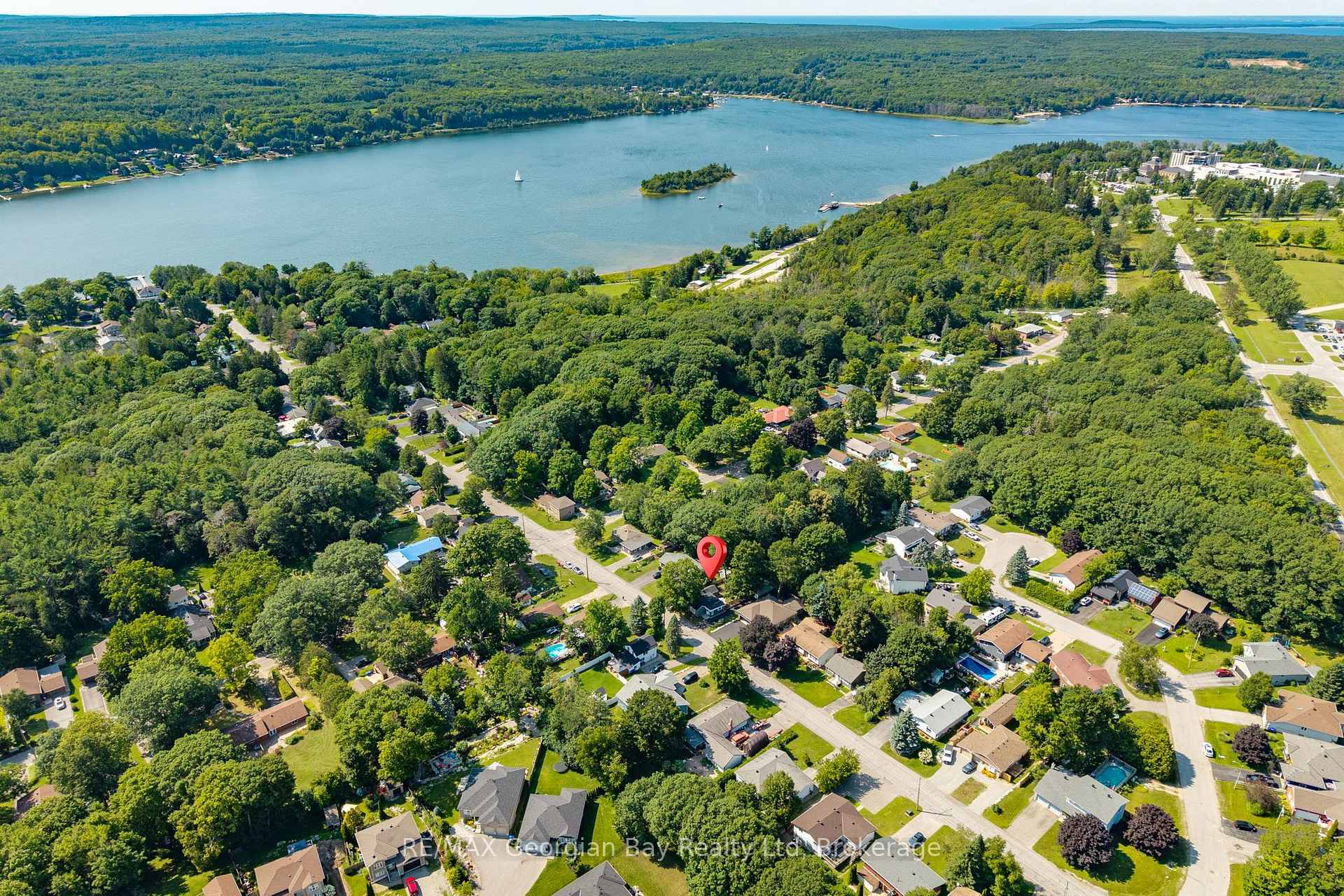 Photo 31 of 59 Broad Street, Penetanguishene — HOMEH