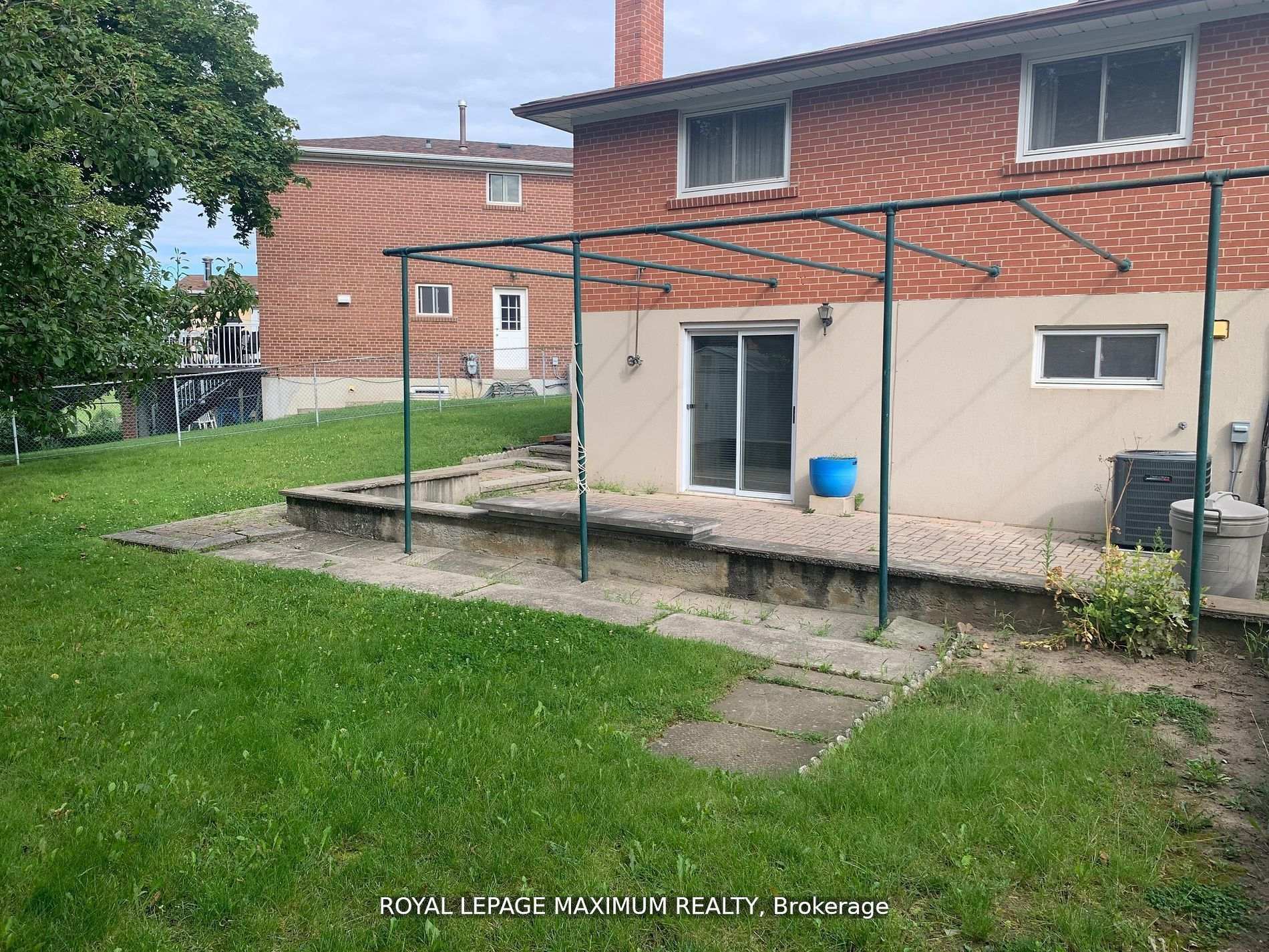 Photo 18 of 155 Rainbow Drive, Vaughan, West Woodbridge — HOMEH