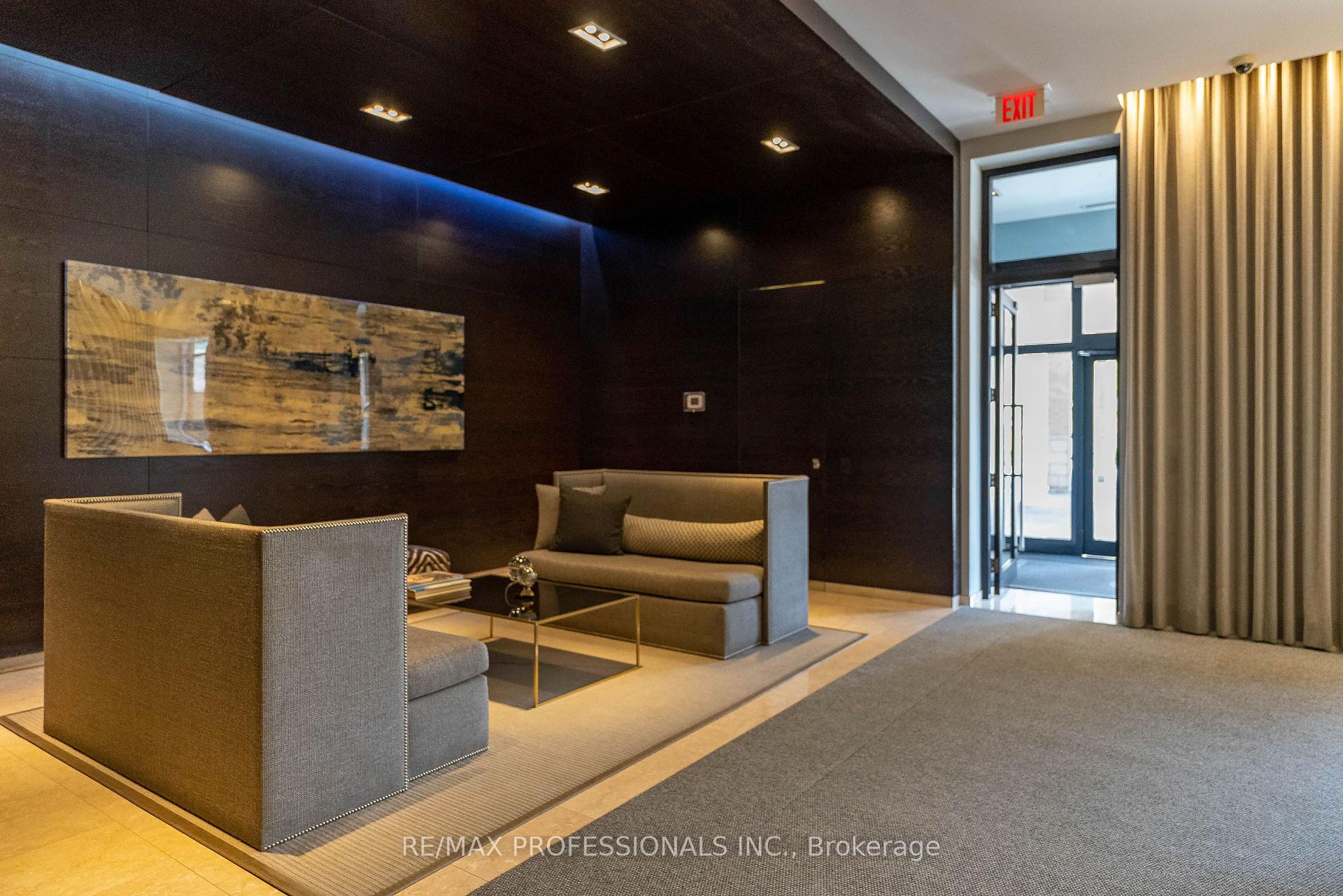 Photo 3 of Unit SUBPH3, 99 Avenue Road, Toronto, The Annex — HOMEH