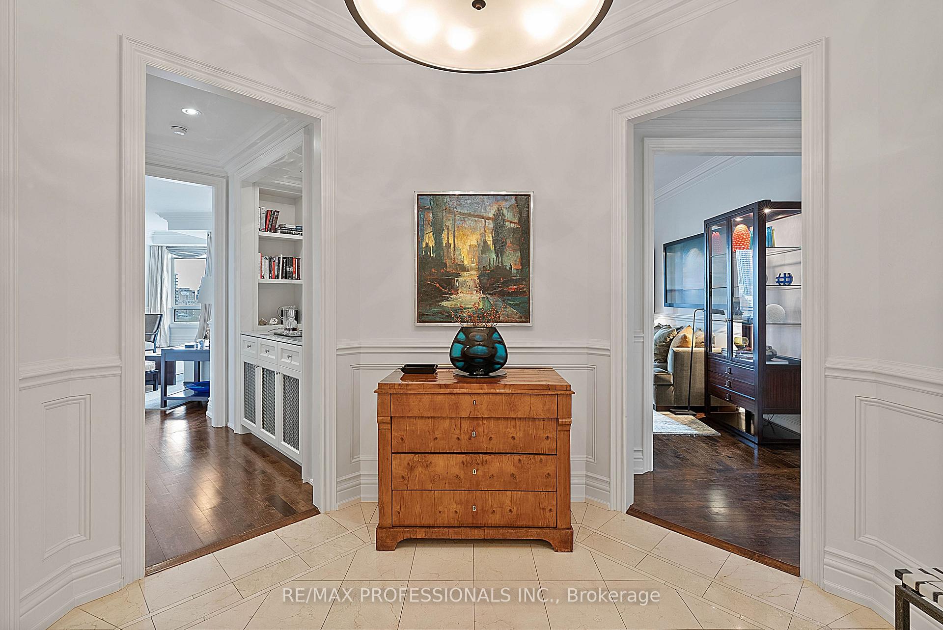 Photo 4 of Unit SUBPH3, 99 Avenue Road, Toronto, The Annex — HOMEH