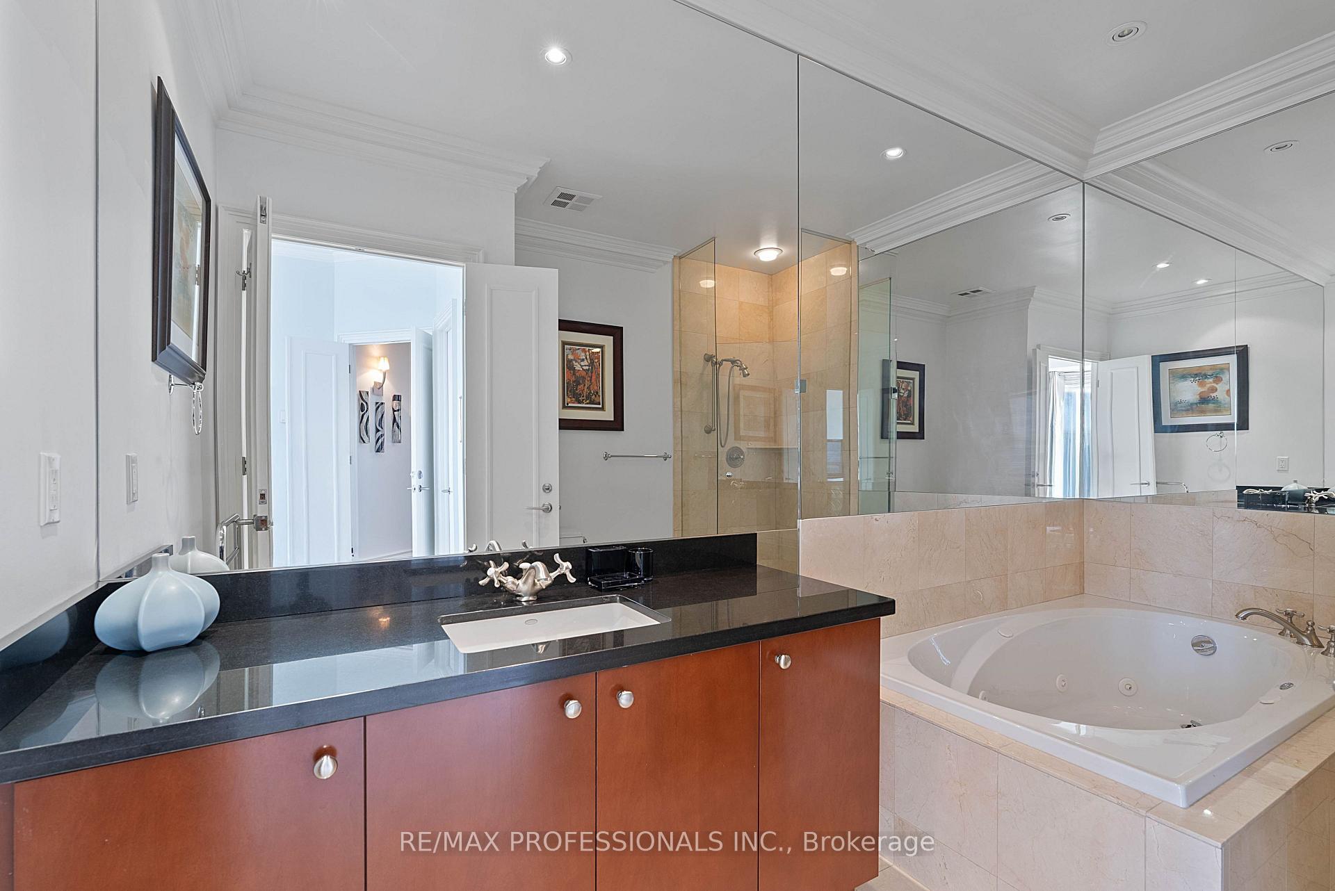 Photo 37 of Unit SUBPH3, 99 Avenue Road, Toronto, The Annex — HOMEH