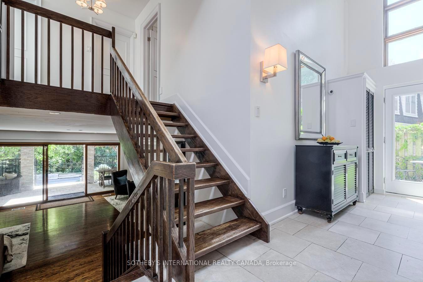 Photo 14 of 21 Denver Crescent, North York, Henry Farm — HOMEH