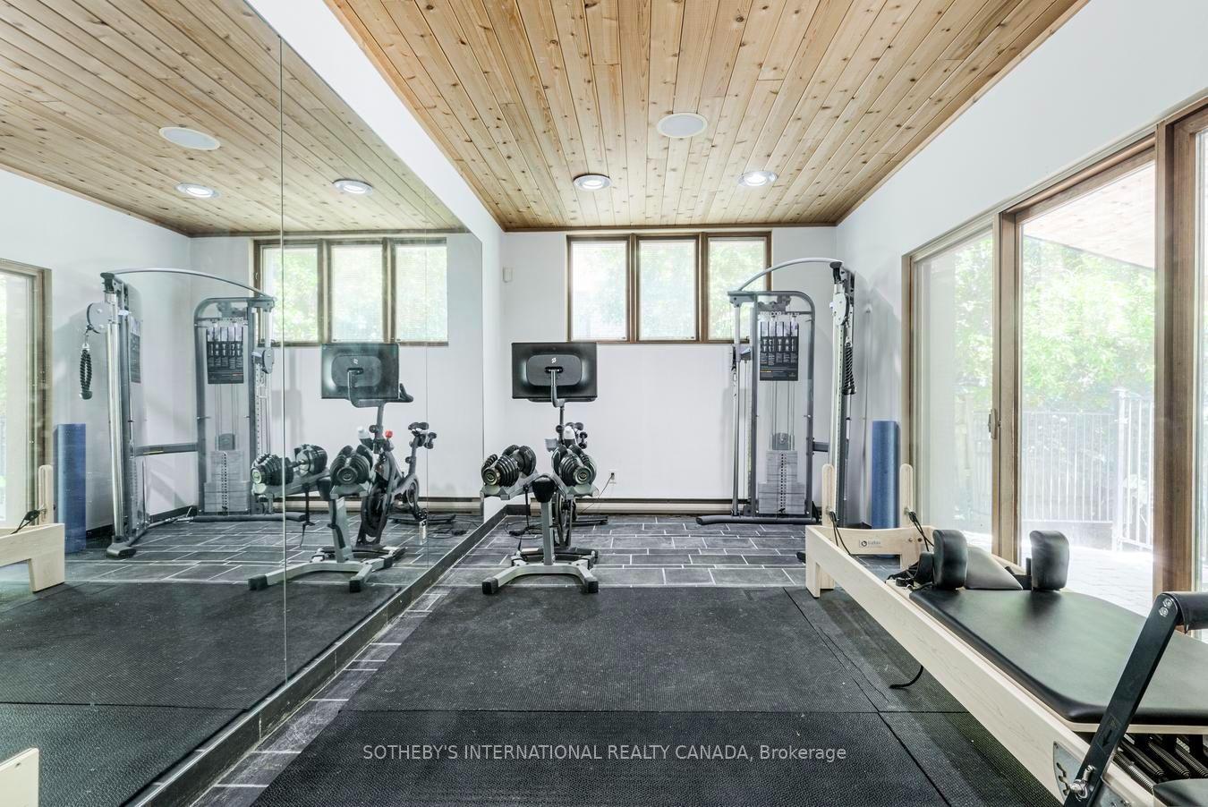 Photo 18 of 21 Denver Crescent, North York, Henry Farm — HOMEH