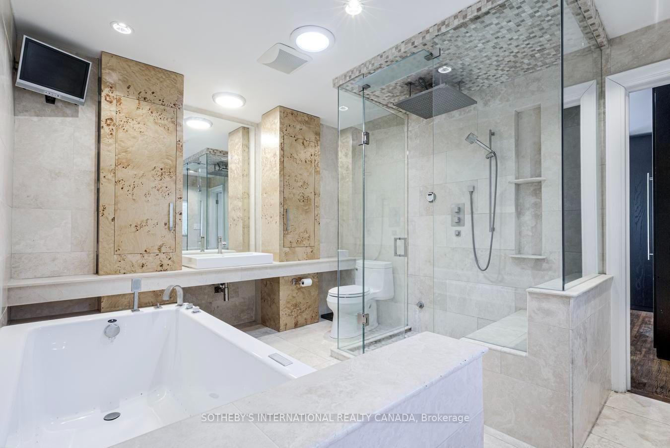 Photo 24 of 21 Denver Crescent, North York, Henry Farm — HOMEH