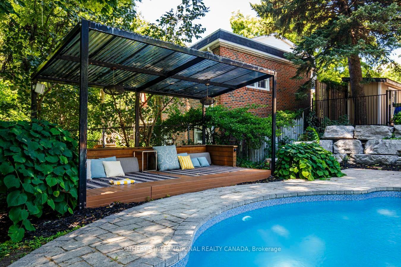 Photo 36 of 21 Denver Crescent, North York, Henry Farm — HOMEH
