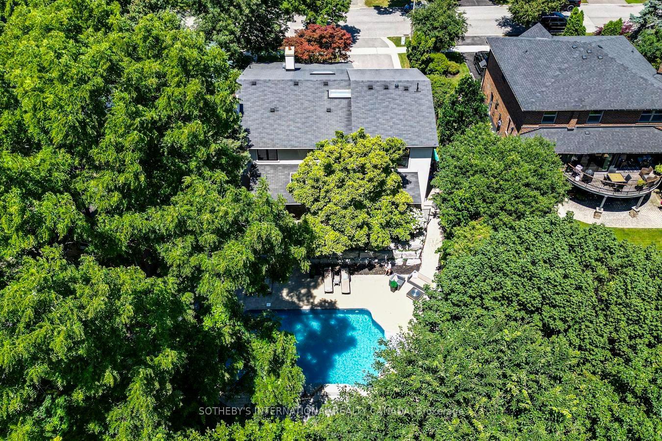Photo 37 of 21 Denver Crescent, North York, Henry Farm — HOMEH