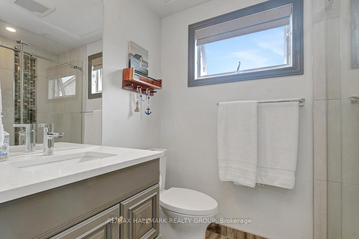 Photo 28 of 30 Melville Drive, Ottawa, Barrhaven - Pheasant Run — HOMEH