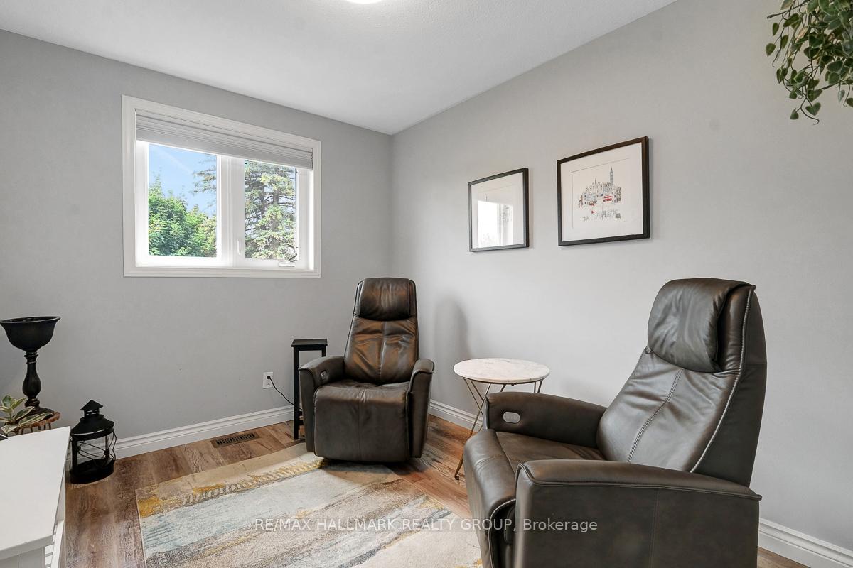 Photo 31 of 30 Melville Drive, Ottawa, Barrhaven - Pheasant Run — HOMEH