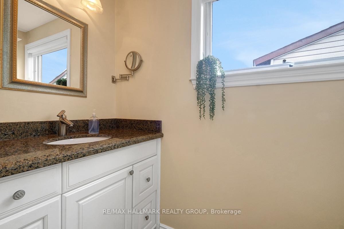 Photo 33 of 30 Melville Drive, Ottawa, Barrhaven - Pheasant Run — HOMEH