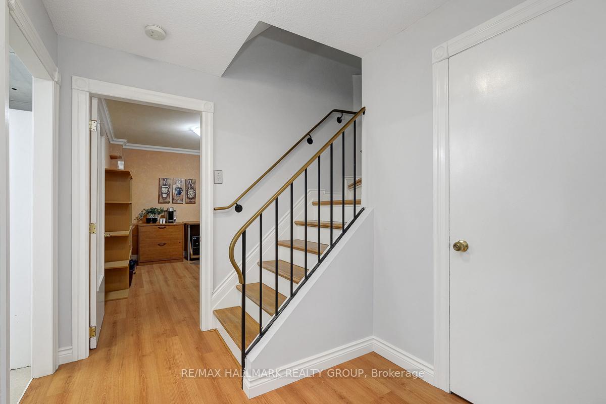 Photo 34 of 30 Melville Drive, Ottawa, Barrhaven - Pheasant Run — HOMEH