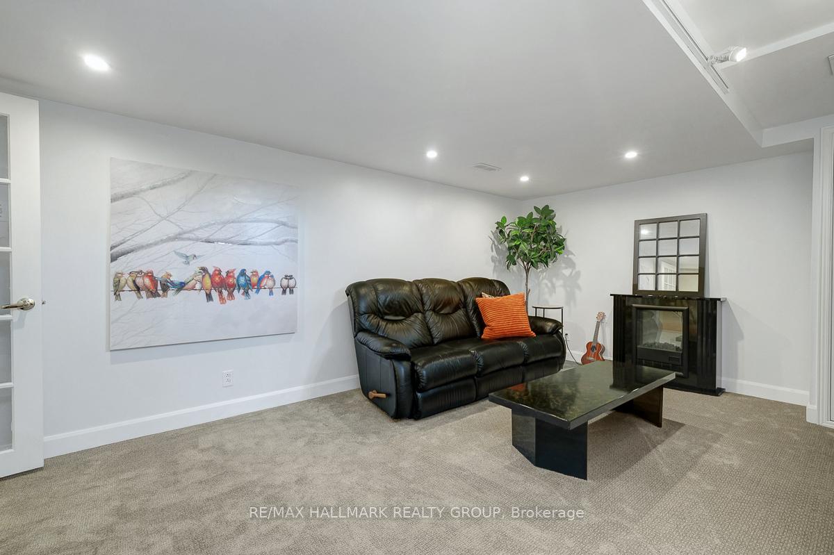Photo 36 of 30 Melville Drive, Ottawa, Barrhaven - Pheasant Run — HOMEH