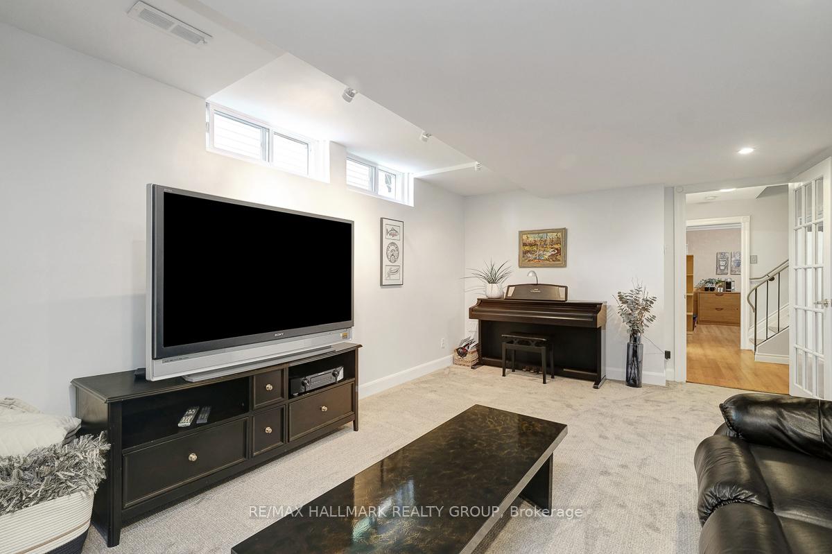 Photo 37 of 30 Melville Drive, Ottawa, Barrhaven - Pheasant Run — HOMEH