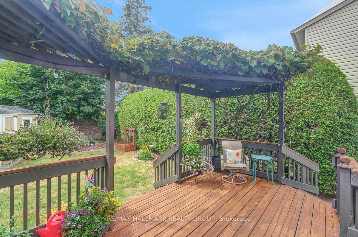 Photo 45 of 30 Melville Drive, Ottawa, Barrhaven - Pheasant Run — HOMEH