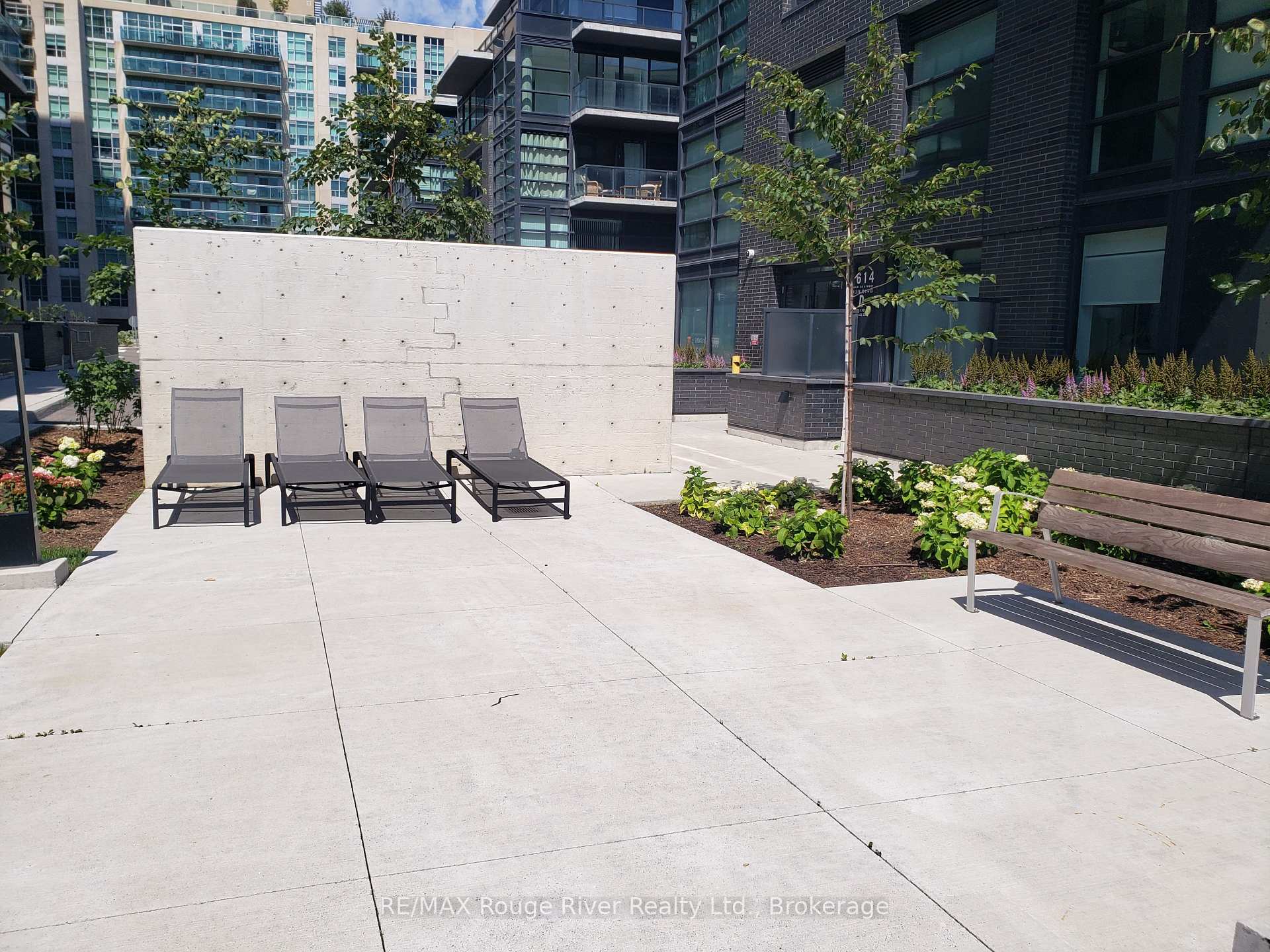 Photo 17 of Unit 439, 1614 Charles Street, Whitby, Port Whitby — HOMEH