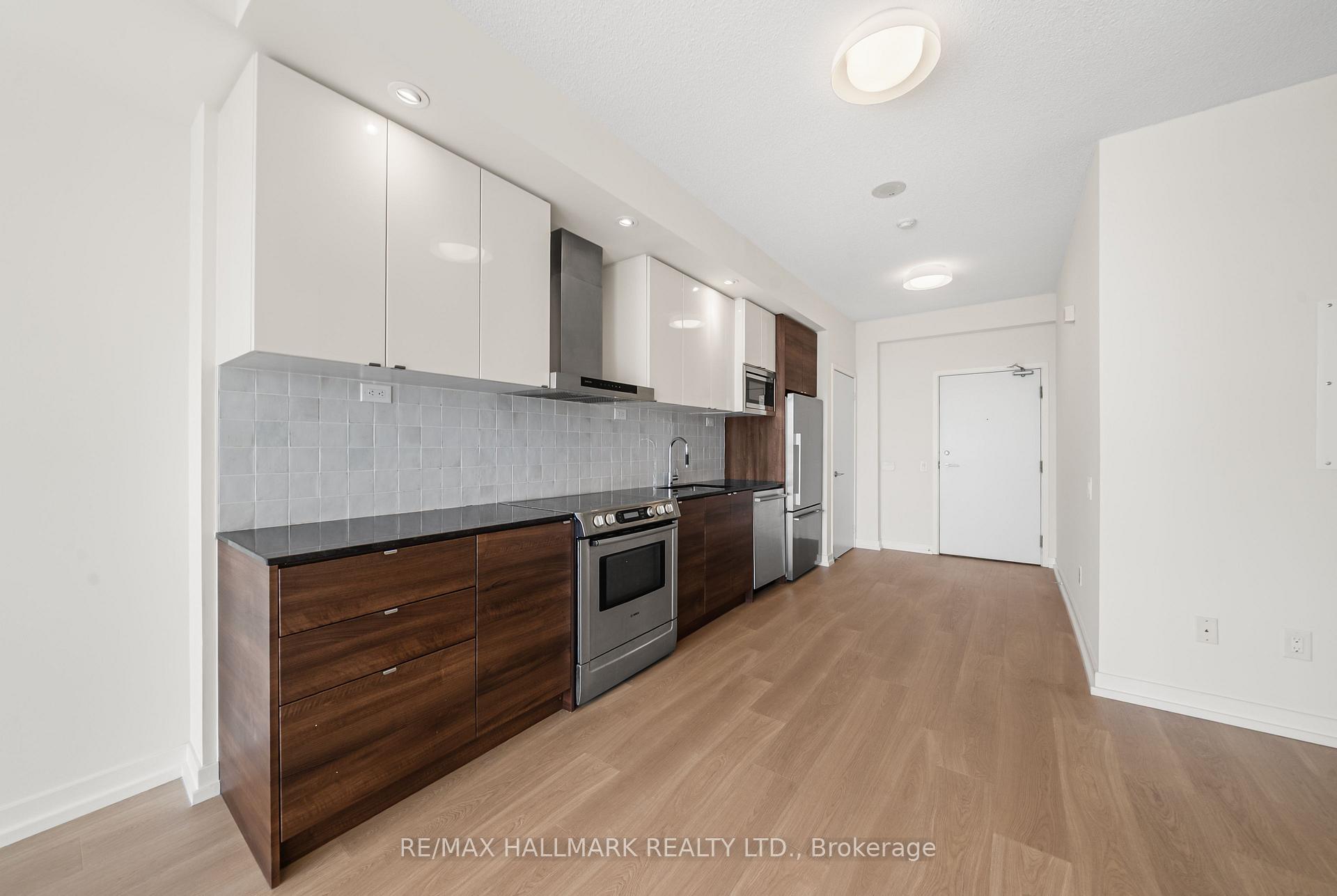 Photo 10 of Unit 3102, 121 McMahon Drive, North York, Bayview Village — HOMEH