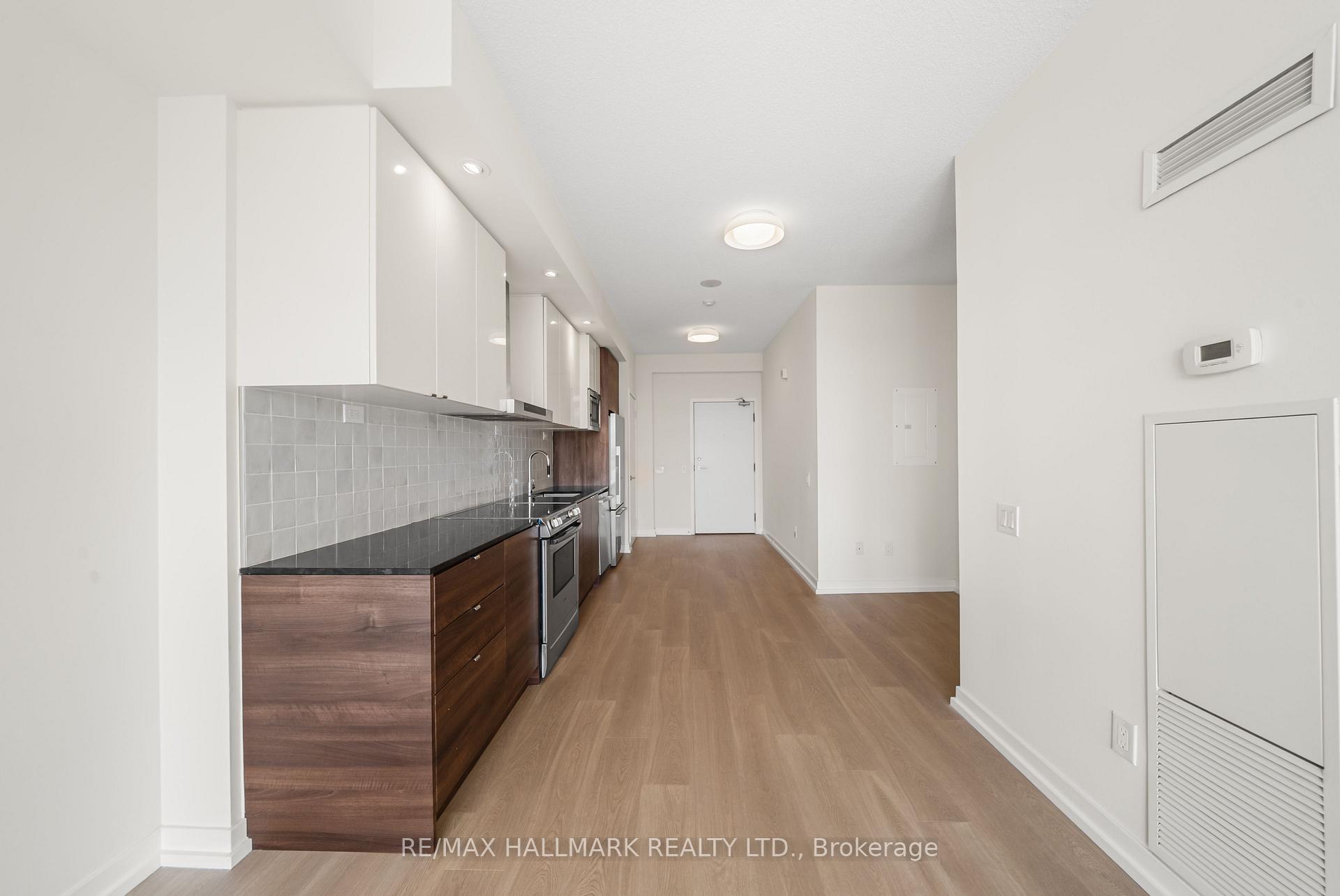 Photo 11 of Unit 3102, 121 McMahon Drive, North York, Bayview Village — HOMEH