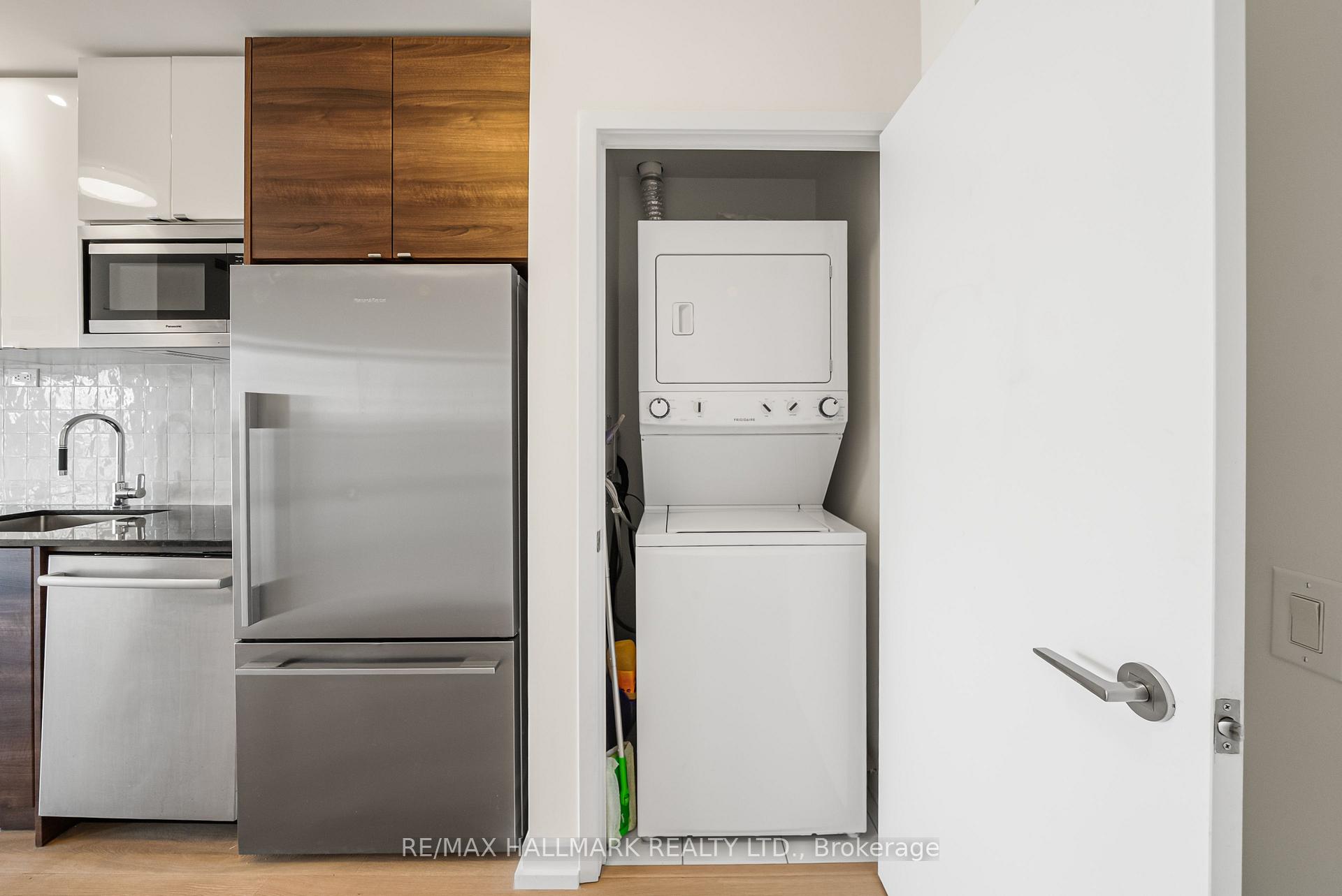 Photo 17 of Unit 3102, 121 McMahon Drive, North York, Bayview Village — HOMEH