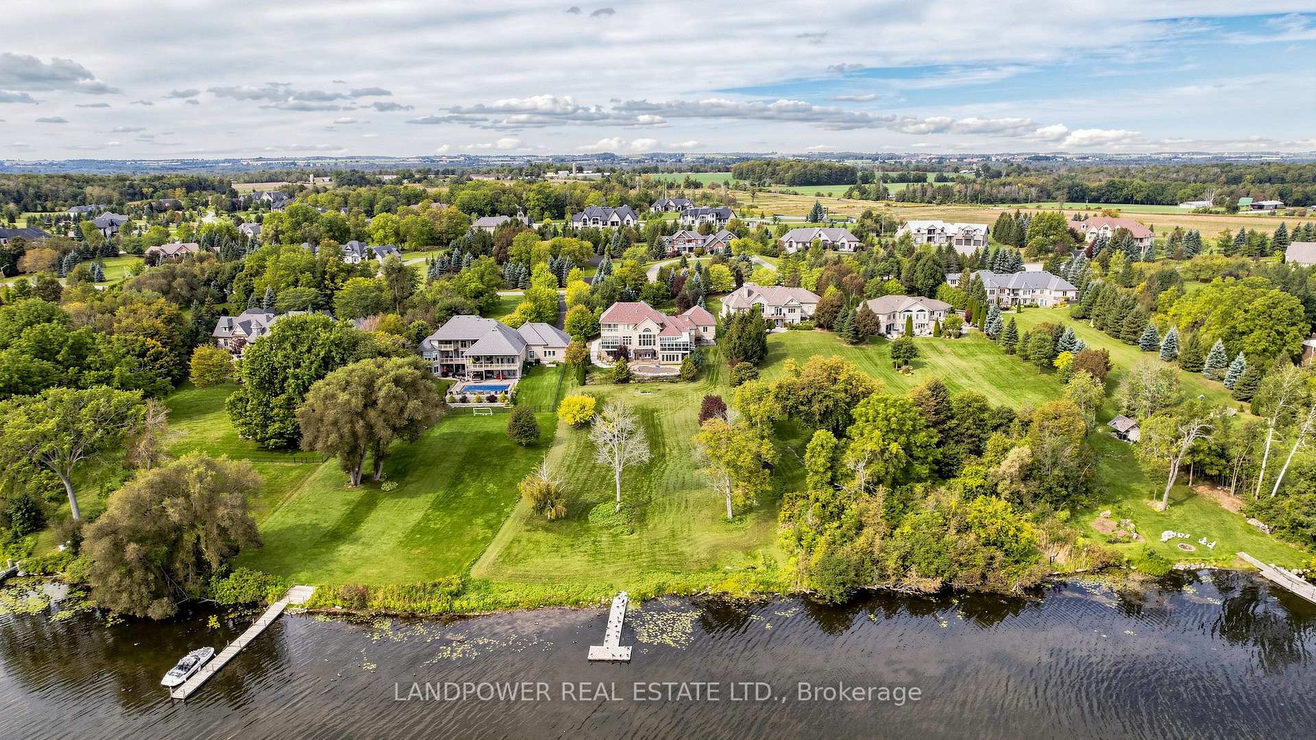 Photo 4 of 104 Cawkers Cove Road, Scugog, Port Perry — HOMEH