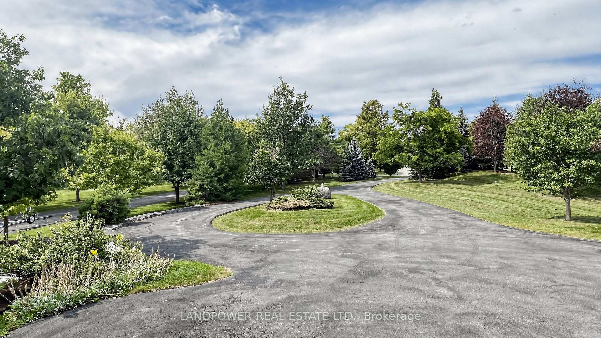 Photo 8 of 104 Cawkers Cove Road, Scugog, Port Perry — HOMEH