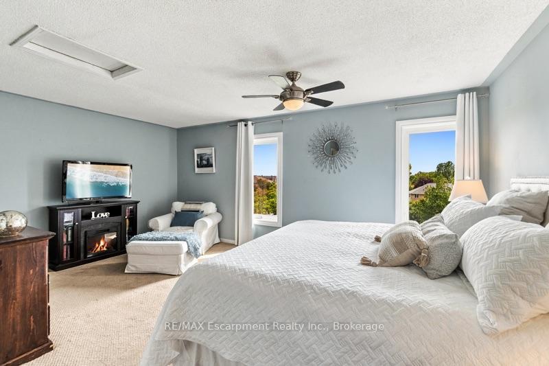 Photo 22 of 272 Glenashton Drive, Oakville, River Oaks — HOMEH