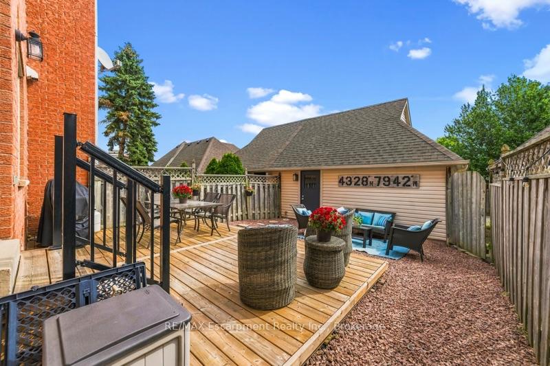 Photo 31 of 272 Glenashton Drive, Oakville, River Oaks — HOMEH