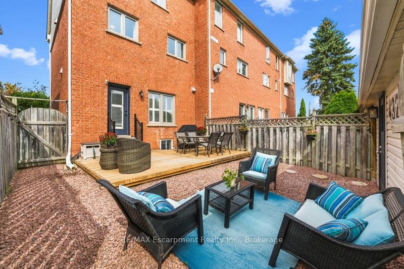 Photo 34 of 272 Glenashton Drive, Oakville, River Oaks — HOMEH