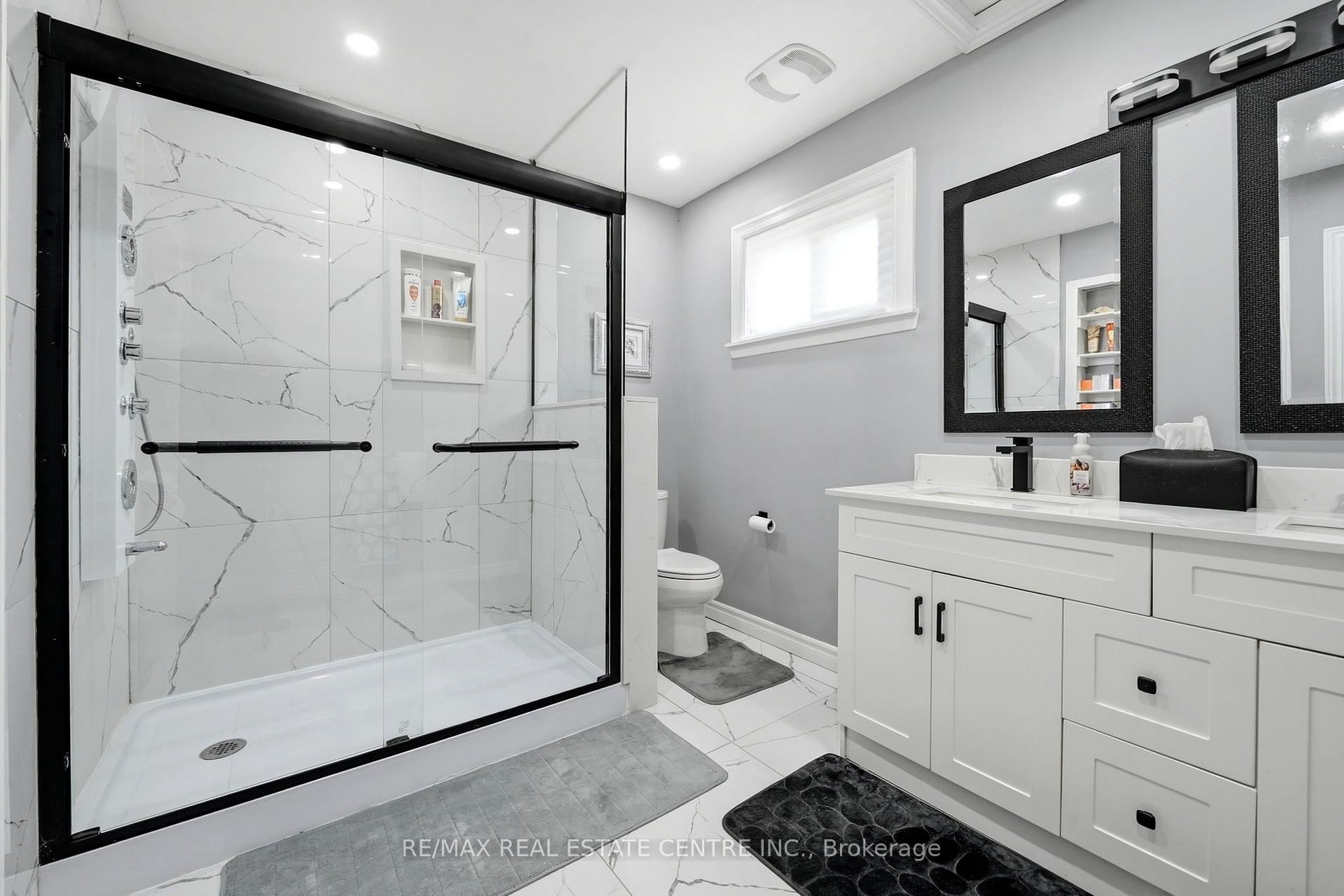 Photo 55 of 44 Madelaine Crescent, Brampton, Central Park — HOMEH