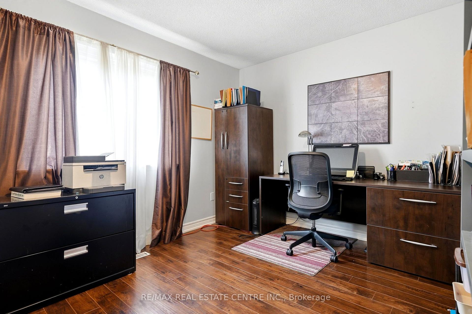 Photo 61 of 44 Madelaine Crescent, Brampton, Central Park — HOMEH