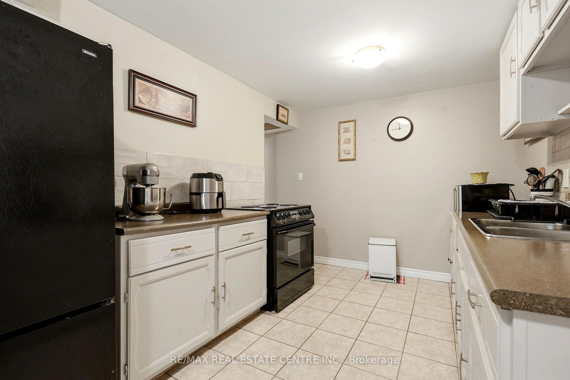 Photo 87 of 44 Madelaine Crescent, Brampton, Central Park — HOMEH
