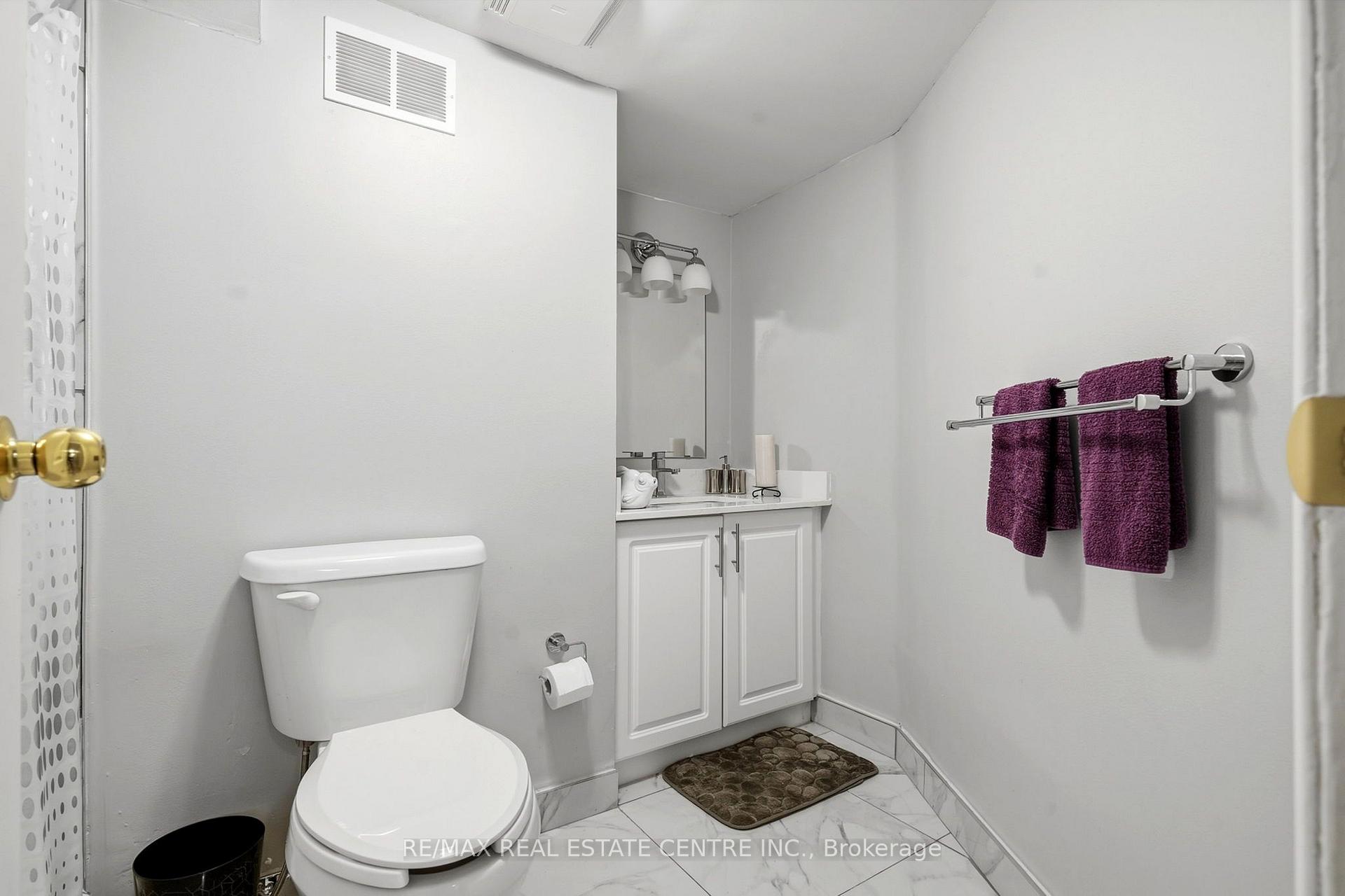 Photo 89 of 44 Madelaine Crescent, Brampton, Central Park — HOMEH